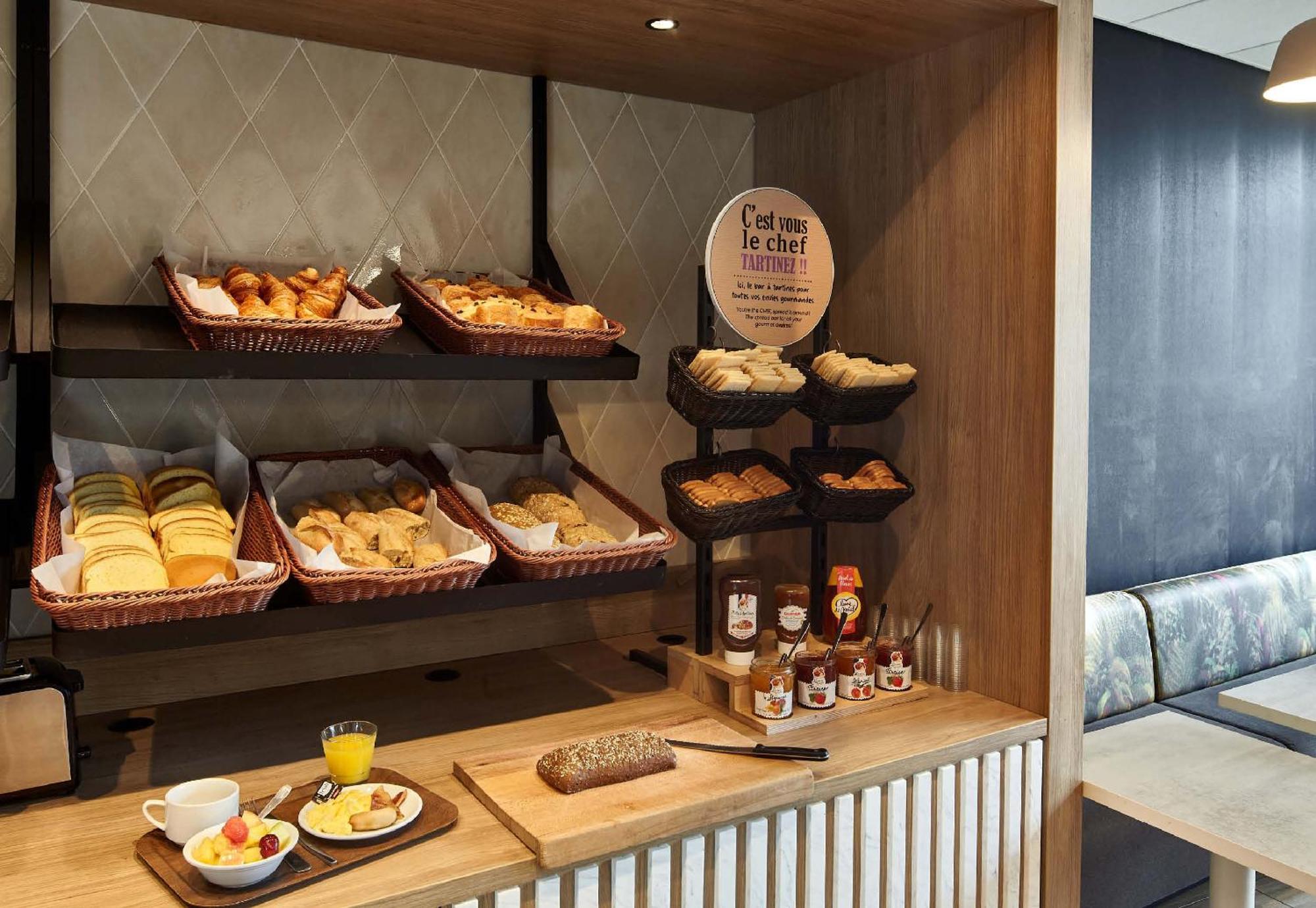 B&B Hotel Morlaix Saint-Martin-des-Champs  Bagian luar foto