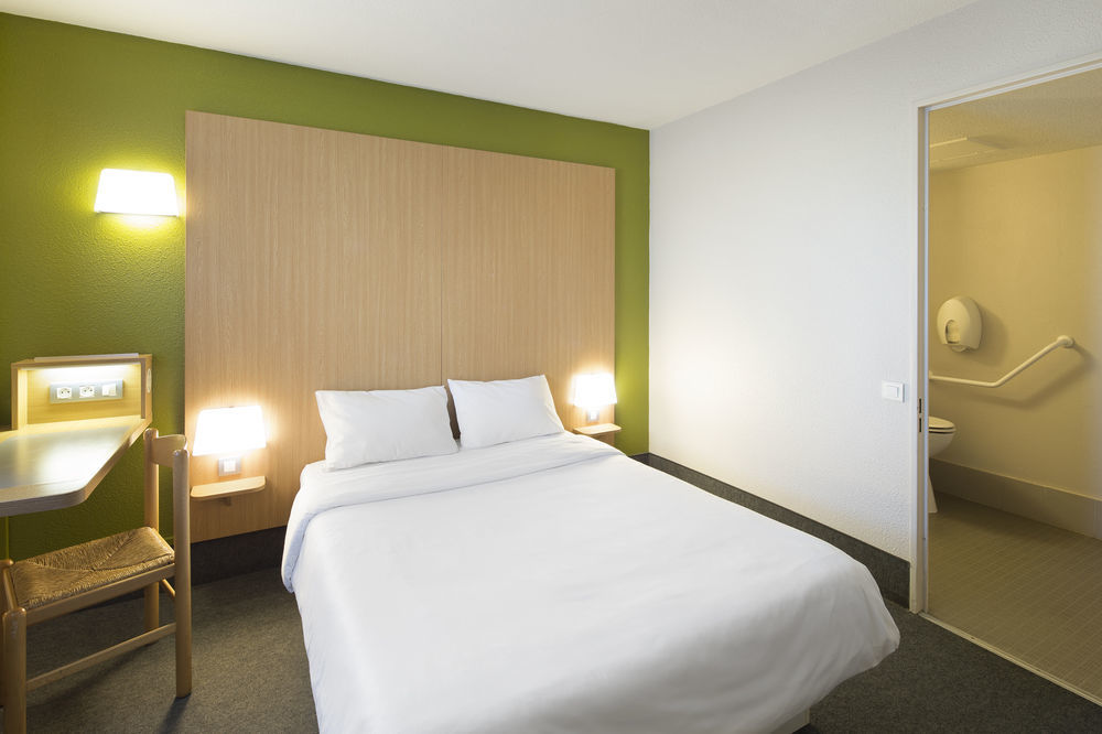 B&B Hotel Morlaix Saint-Martin-des-Champs  Bagian luar foto