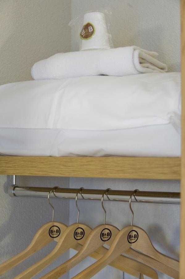 B&B Hotel Morlaix Saint-Martin-des-Champs  Bagian luar foto