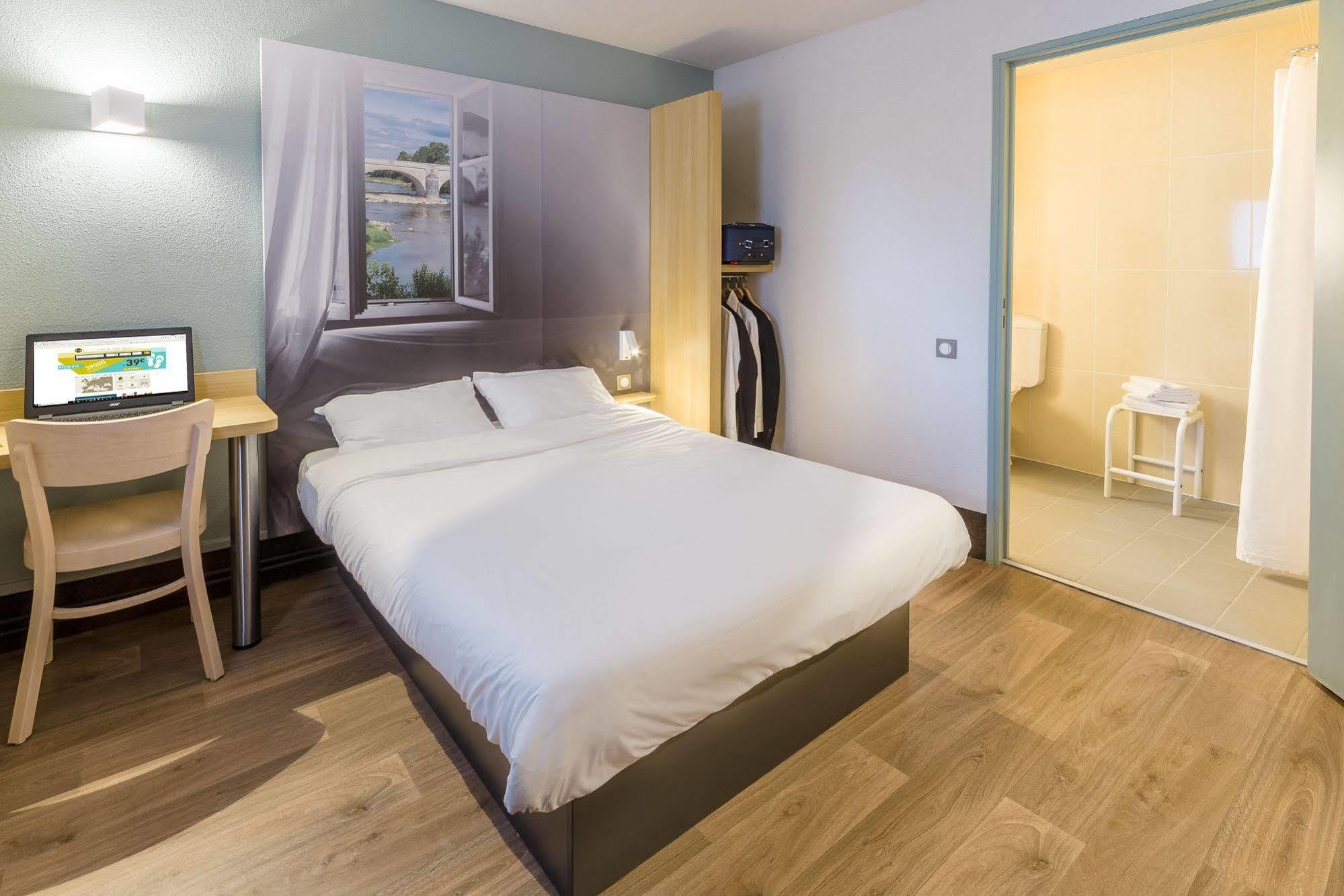 B&B Hotel Morlaix Saint-Martin-des-Champs  Bagian luar foto