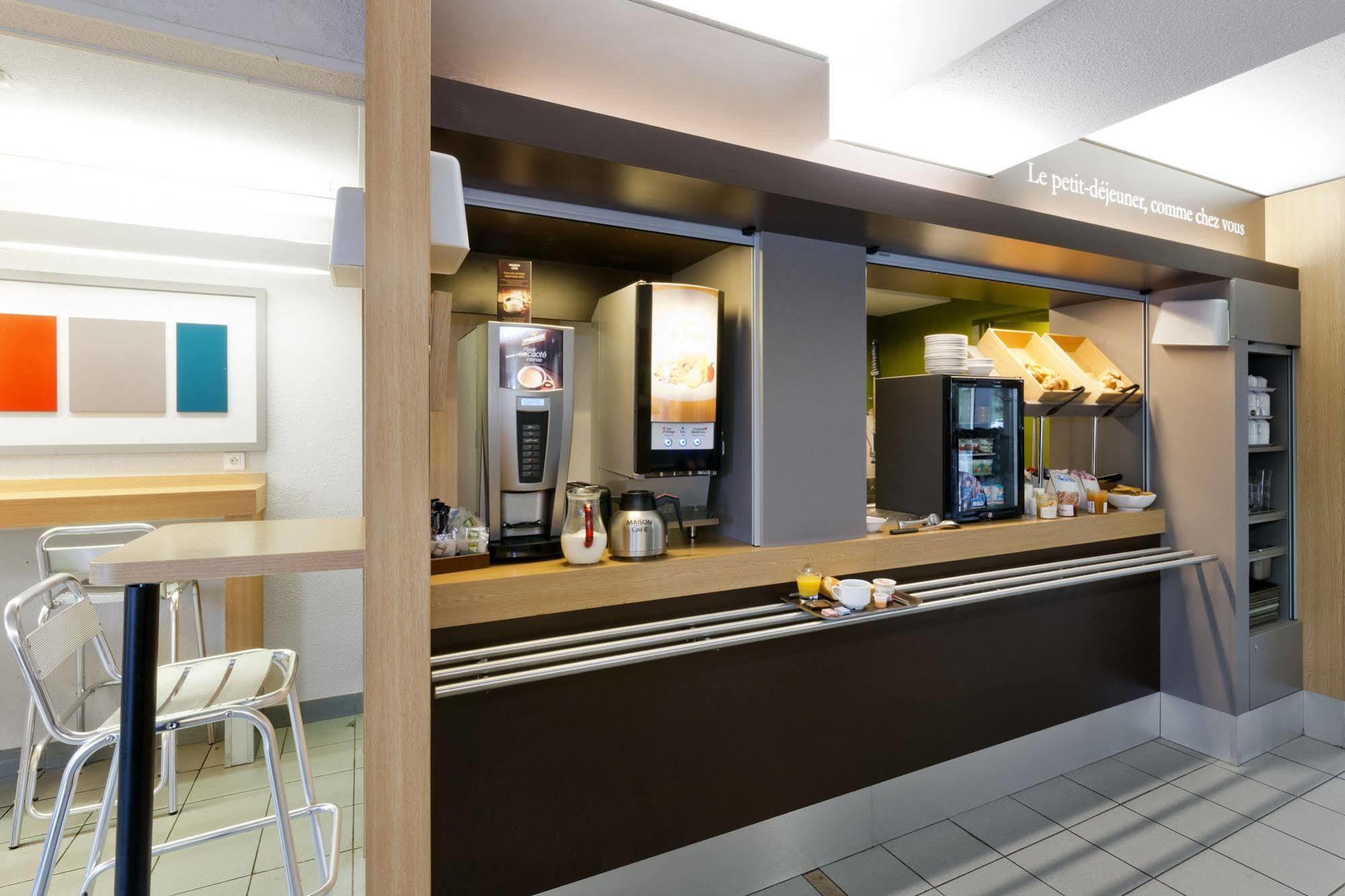 B&B Hotel Morlaix Saint-Martin-des-Champs  Bagian luar foto